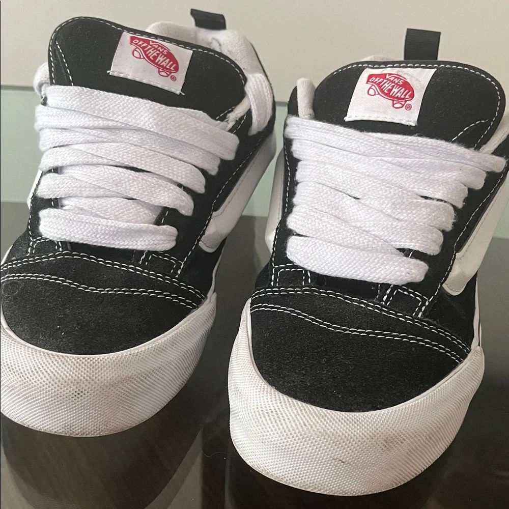 Vans Knu-Skool Black True White Sneakers VN0009QC6BT1 - Picture 2 of 10